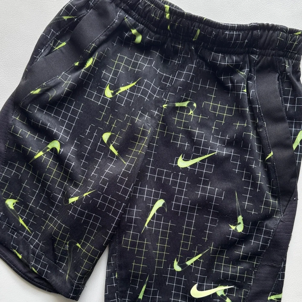 Nike Dri-Fit Black Shorts Neon Swoosh, size boys 7